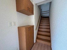 下駄箱・階段