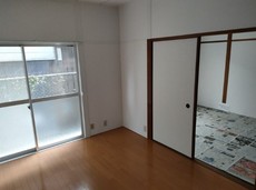 居間