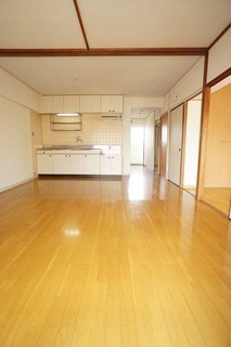 居間