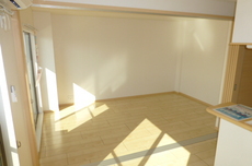 内装　22枚中 10枚目