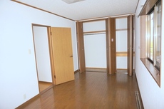 内装　15枚中 3枚目